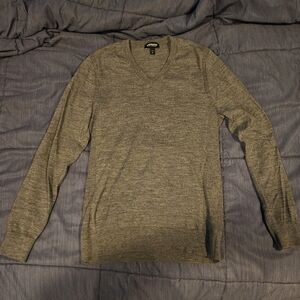 Express Men's Grey V-Neck Sweater